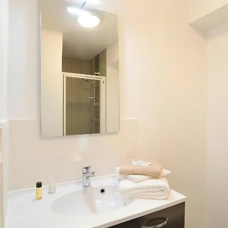 Apartmanhotel Nemea Carre Du Roi